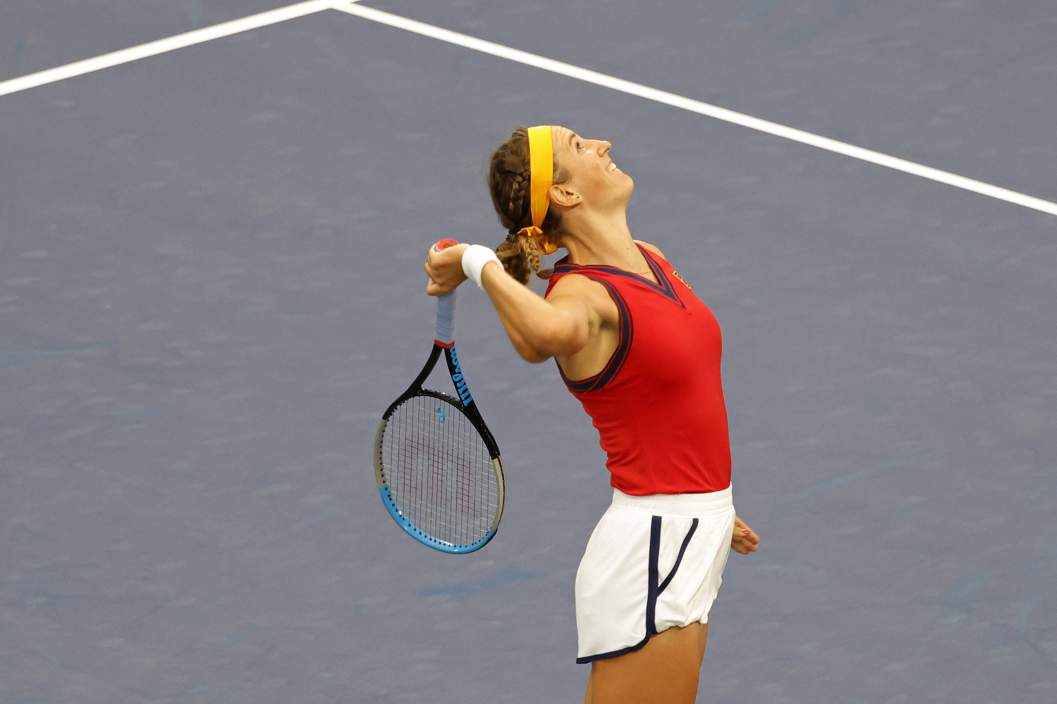 阿扎伦卡在DWG比赛中锐不可当，战术调整引发热议！九游娱乐正版游戏